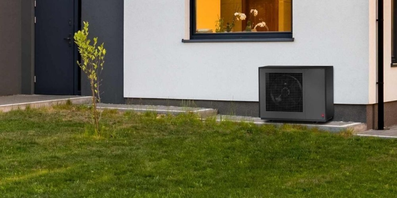 Schutz für die Wärmepumpe bei Elektro Fischer GmbH & Co. KG in Bad Kissingen